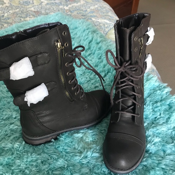 Combat boots - Picture 1 of 2